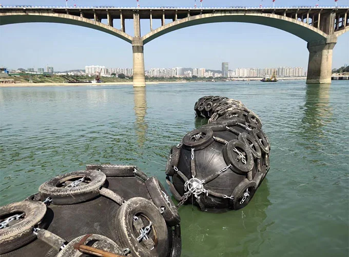 長期にわたる海洋保護に耐摩耗性インフレータブルフェンダーが不可欠なのはなぜですか?